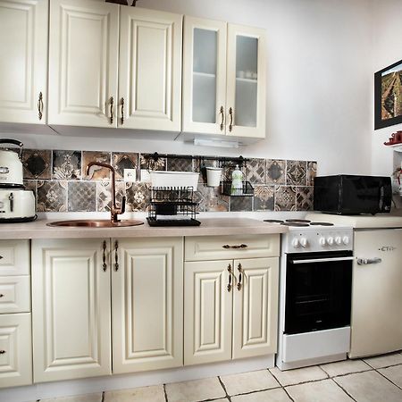 Lichtenstein Lva Apartman Břeclav Dış mekan fotoğraf